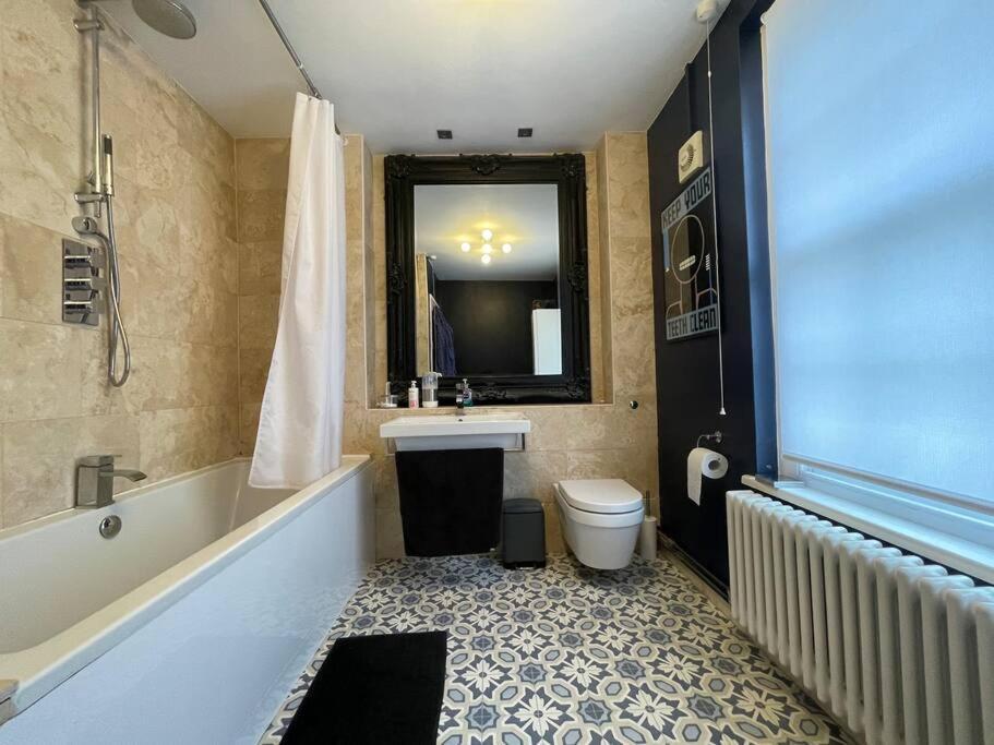Gorgeous 2 Bedroom Apartment Edge Of Cabot Circus Bristol Exterior photo